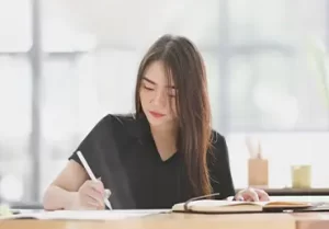 woman-being-productive-studying